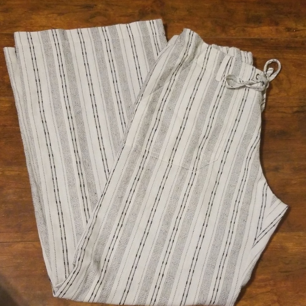 JustLiving Wide Leg Pants